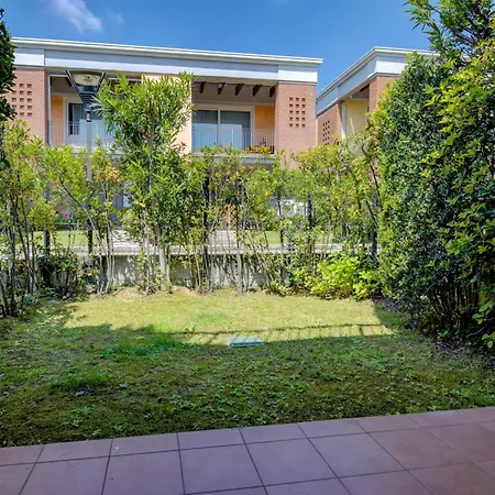 Azzurro Apartment