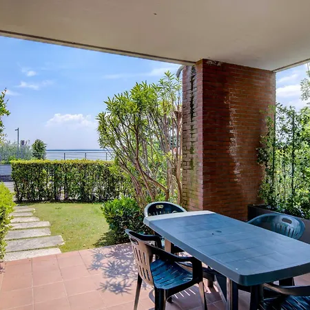 Apartment Azzurro Padenghe sul Garda